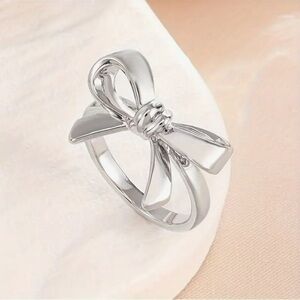NEW Silver Bow Ring Size 7
